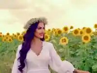 Татяна шокира с нова визия и магия в гората!