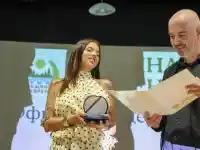 Скандал: Дара и кметът на Аврен – каква е истината?