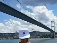 Стоян Димов захвърля очилата в Босфора: Шокиращата му трансформация!