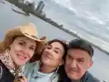 Скандал на морето: Елинор Михайлова с майка си след трагедията!