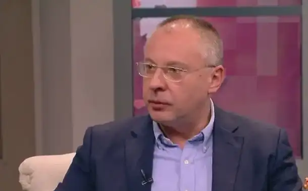 Шокираща тайна: Бивша любовница на Станишев командва Здравното министерство!