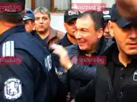 Шокиращ скандал в Свети Влас: Милиони се грабят под носа на кмета!