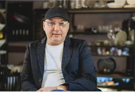 Иван Манчев: От круизен кораб до танци с Бялото братство!
