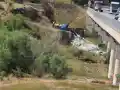 Камион падна от мост на магистрала "Струма", водачът загина