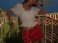 Крисия разгорещи Ница с червени гащи!