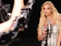 Шокираща изповед на Малина: Кастрирах бикове преди да пея!