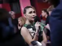 Мария Бакалова се бетонира като водеща на „Евровизия” 2027
