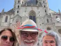 Марта Вачкова шокира с компанията си в Австрия!