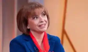 Миглена Ангелова продава тениски по 50 евро