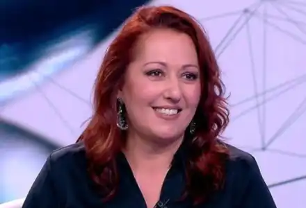Милица Гладнишка шокира с нова роля – “Крадецът на праскови”!