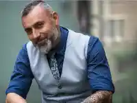 Музикантът и бивш зам. Калин Вельов: Трудно е да си министър