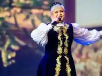 МЪКА: Николина Чакърдъкова се срива след загубата на приятел!