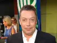 Отиде си звездата от "То" и "Сам вкъщи" Тим Къри