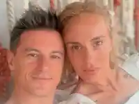 Шок и романтика: Радина и Пламен в страстна прегръдка на плажа!