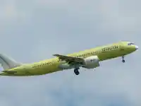 Шок: Русия представя новия си самолет МС-21-310 с руски компоненти!