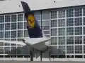 Шок! Самолет потроши светлините на летището в Мюнхен!