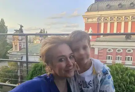 Синът на Биляна Петринска я пази от дигитална зависимост