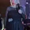 Тони Димитрова шокира с нова визия на концерта в Пловдив!