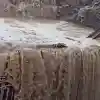 "Водопад метро" след поройния дъжд в София (видео)