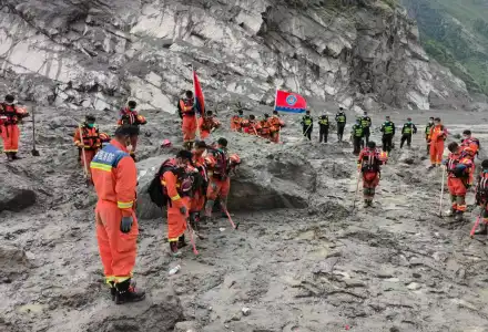 Шокираща трагедия в Хималаите: Жертвите надхвърлят 1000!