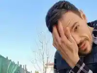 Даниел Петканов си присади коса... за кой ли път?