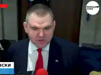 Скандал в парламента: Пеевски заплашва Демерджиев с космически полет!