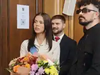 Евгени Минчев гръмко към Дара: Веднага върни отличието! Не си дорасла за него! (още подробности)