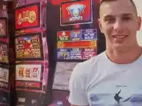 Кабинетът пълни хазната с парите от хазарта-убиец