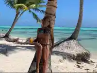 Скандал! Майката на Радо шокира с красота и тайни!