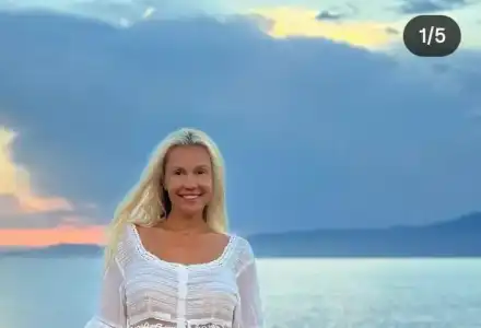 Шок! Мария Игнатова храни гущерчета на плажа!