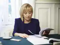 Скандал! Мая Манолова шокира с новия си пост в КЗП!
