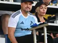 НАЙ-ПОСЛЕ!! Валери Божинов показа жената до себе си, в която е влюбен от години! (СНИМКИ на Велислава)