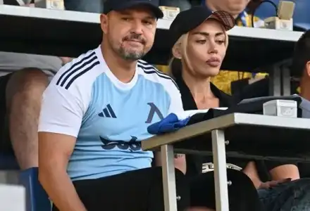 НАЙ-ПОСЛЕ!! Валери Божинов показа жената до себе си, в която е влюбен от години! (СНИМКИ на Велислава)