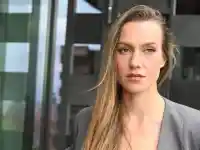 Откраднаха телефона на Дария Симеонова