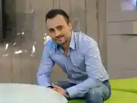 Павел Владимиров шофира с лютив спрей в джоба