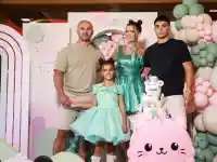 Преслава шокира с грандиозно парти за дъщеря си, къде е Павел?!