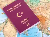 Пътуващите турци масово опаковат паспортите си в алуминиево фолио заради страх от кражба на лични данни