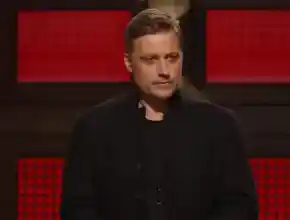Владо Карамазов побърка фенки
