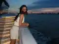 Смелата Анелия на яхта - не се страхува от дронове!