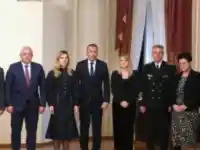 Скандални модни провали на министър Чамова шокират България!