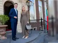 Скандални модни провали на министър Чамова шокират България!