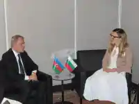 Скандални модни провали на министър Чамова шокират България!