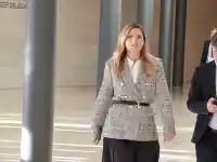 Скандални модни провали на министър Чамова шокират България!