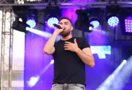 Голямата тайна на Тото! Излизал на сцената с огромен страх и параноя, ето какво се е случило зад кулисите!