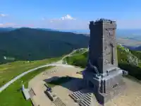 Шок! Ремонтът на паметника „Шипка“ предизвика истерия!