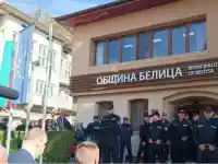 Шок! Кметът Радослав Ревански изведен с белезници от полицията!