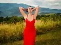 Шок! Ирина Карабаджак с нова визия, но с проблеми в модата!