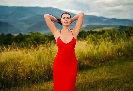 Шок! Ирина Карабаджак с нова визия, но с проблеми в модата!