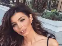 Мегз: Как една пеперуда се превърна в звезда на модата!
