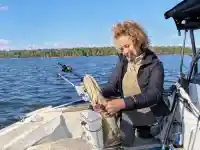 Синът баялдиса от курви, а бащата с любов като на кино: Добромир Гущеров взриви с изповед за Диана! (ВИЖ ТУК)